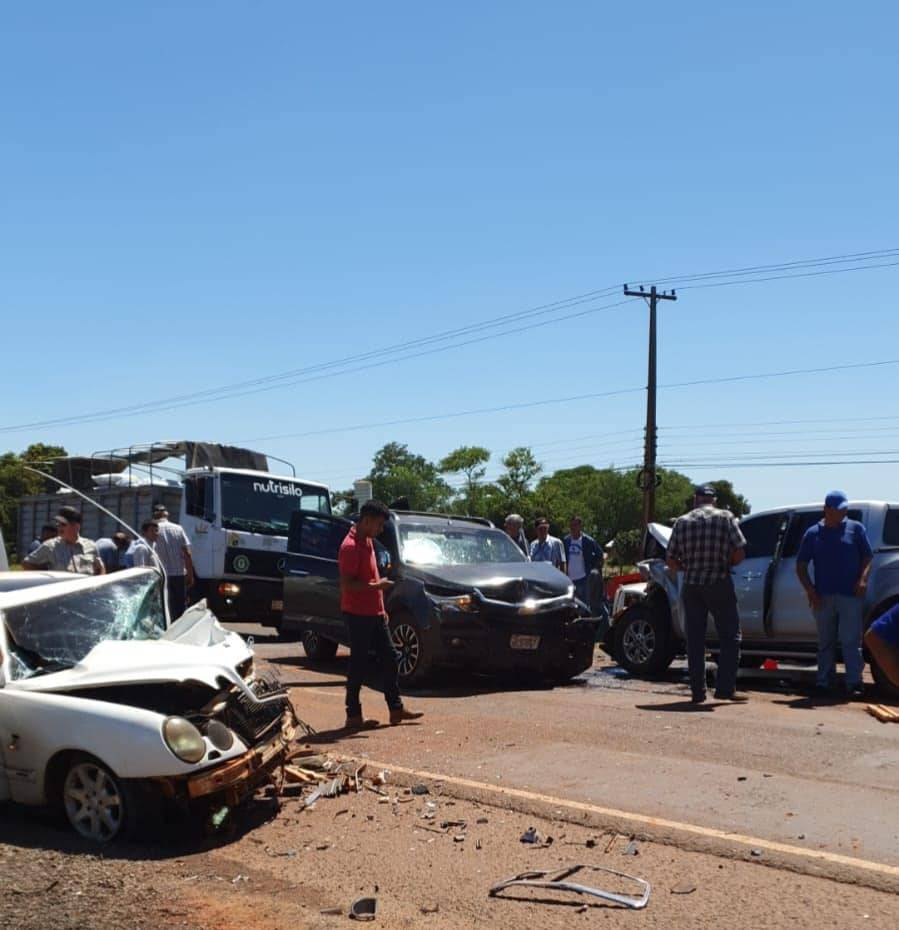 Triple choque dejó solo daños materiales sobre ruta Py08