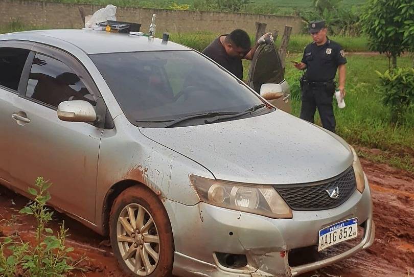 Fue a la comisaría a reclamar la devolución de su auto abandonado y quedó presa