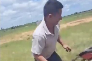 Defensa Animal ya metió mano en el caso del arriero que arrastró a un perro con su moto