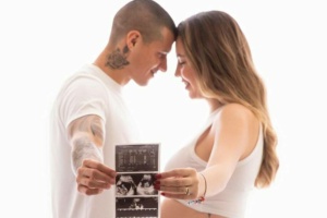 Alan Benítez y su esposa ya eligieron el nombre para su bebé