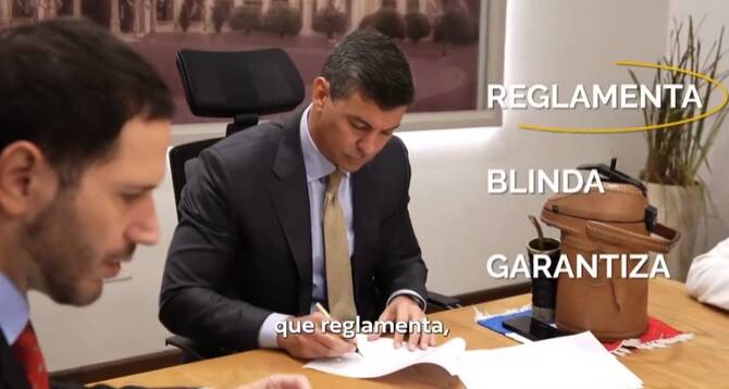 Presidente firmó decreto para blindar «Arancel Cero»