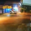 [VIDEO] Manejaba jaguare y se llevó por delante ¡tres vehículos estacionados!
