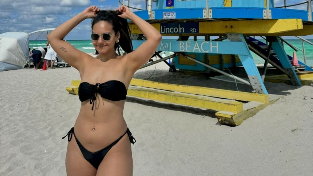 [GALERÍA] ¡Mamau! Periodista se destapó en las playas de «Mayami»