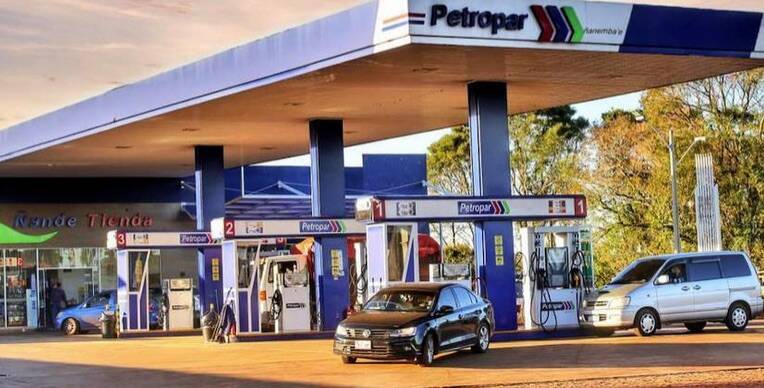 Petropar baja 300 guaraníes el diésel