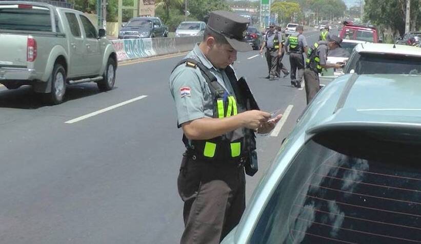 ¡Chake! La Caminera no perdona y ya multa por habilitación vencida