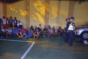 Policías vs Cuidacoches 7, el escarmiento no alcanza: agarraron a 25 fulanos en el centro de Asu